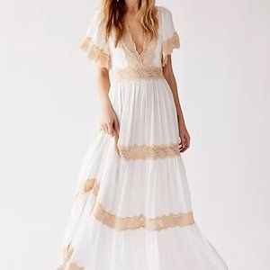 Spell Ocean Maxi and Lace Gown in Ivory Size XS